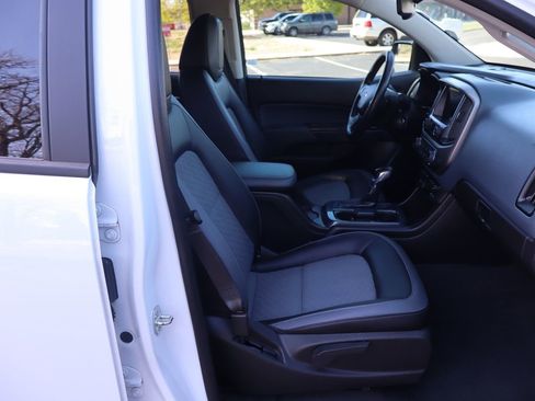 Used 2022 Chevrolet Colorado Z71 w/ Safety Package image 22