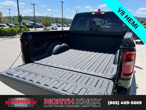 New 2026 RAM 1500 Express AWD/4WD image 19