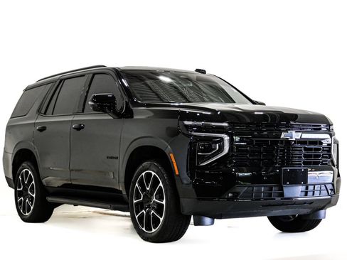 Used 2025 Chevrolet Tahoe RST w/ Comfort Package AWD/4WD image 1