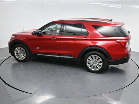 Used 2024 Ford Explorer King Ranch w/ Technology Package AWD/4WD image 59