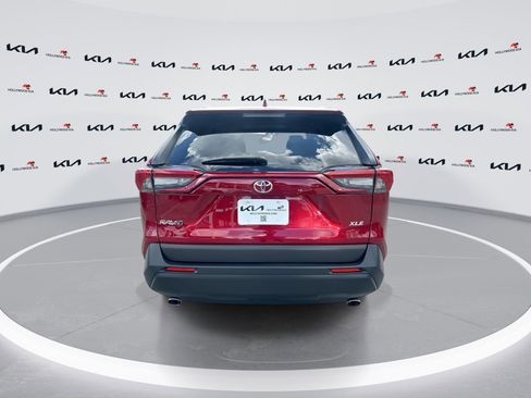 Used 2025 Toyota RAV4 XLE w/ Convenience Package image 7