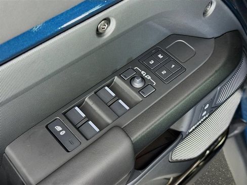 New 2026 Land Rover Defender 110 OCTA image 20