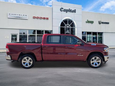 Used 2022 RAM 1500 Big Horn AWD/4WD image 3