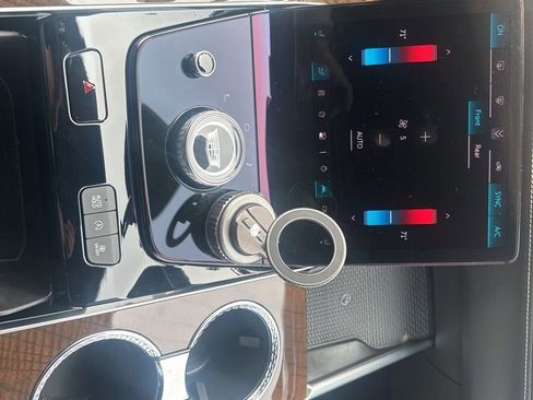 Used 2025 Cadillac Escalade Sport Platinum AWD/4WD image 59