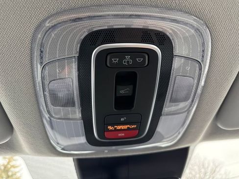 Certified 2025 Hyundai Elantra Limited image 25