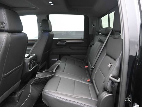 New 2026 GMC Sierra 2500 Denali w/ Denali Reserve Package image 18