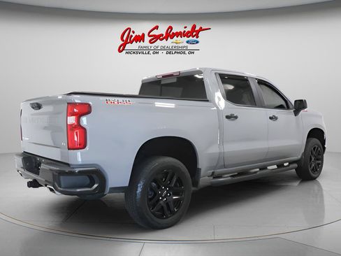 Used 2024 Chevrolet Silverado 1500 LT Trail Boss w/ Convenience Package II AWD/4WD image 6