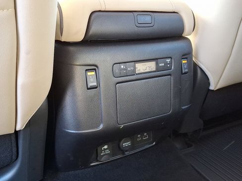 Certified 2024 Nissan Armada Platinum w/ Captain's Chairs Package image 14