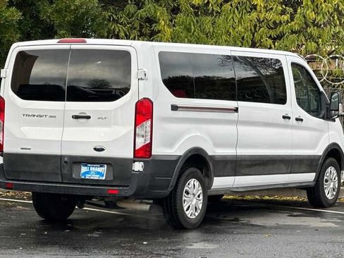 Used 2023 Ford Transit 350 XLT image 3