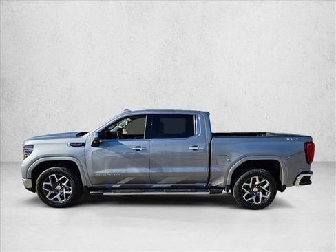 Used 2023 GMC Sierra 1500 SLT w/ SLT Premium Package image 7