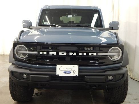 New 2025 Ford Bronco Outer Banks w/ Sasquatch Package image 10