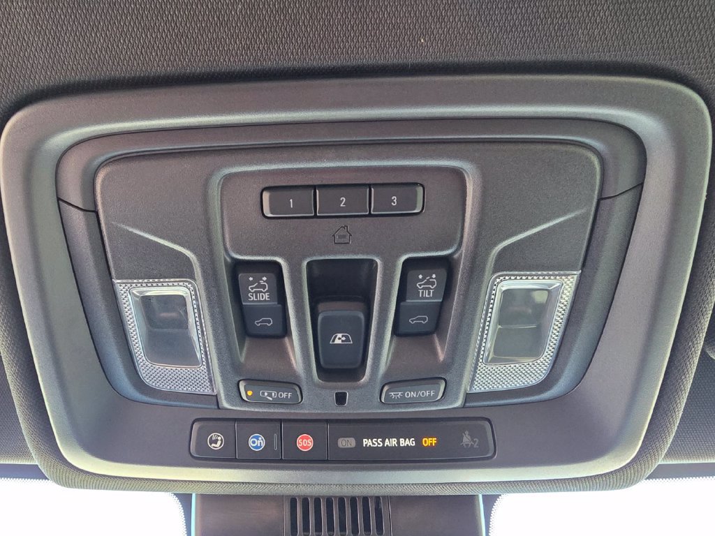 Used 2023 Chevrolet Silverado 1500 RST w/ Z71 Off-Road Package AWD/4WD image 19