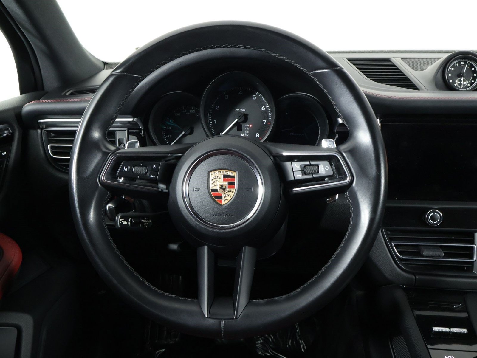 Certified 2024 Porsche Macan AWD/4WD image 12
