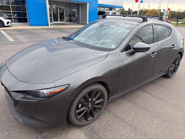 Used 2022 MAZDA MAZDA3 s FWD image 2