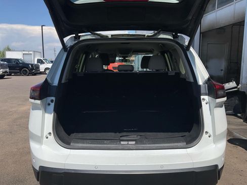 Used 2025 Nissan Rogue SV AWD/4WD image 20