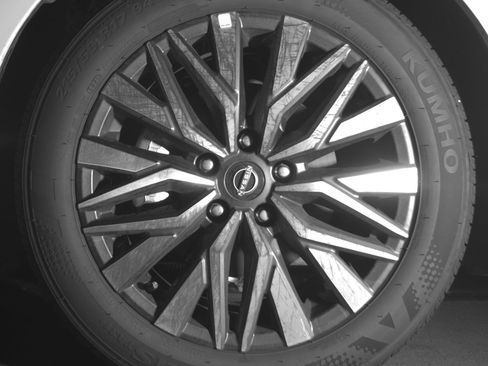 Used 2025 Nissan Altima 2.5 SV FWD image 12