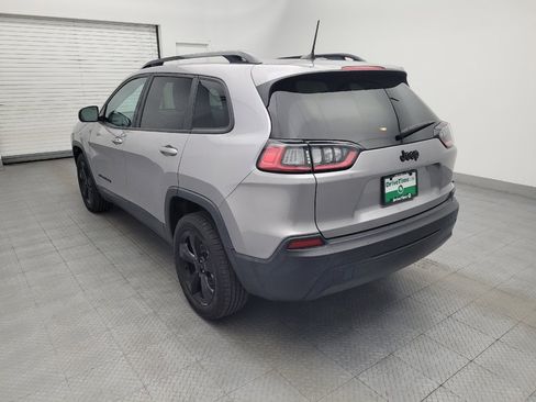 Used 2021 Jeep Cherokee Latitude Plus FWD image 5
