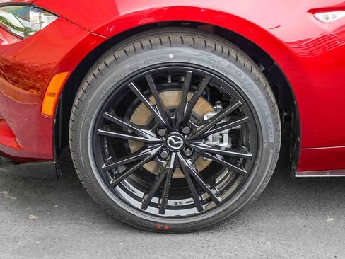 New 2026 MAZDA MX-5 Miata Club w/ Appearance Package RWD image 10