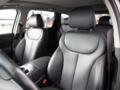 Used 2023 Hyundai Santa Fe SEL Premium image 14