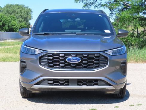Used 2023 Ford Escape ST-Line w/ Tech Pack #1 AWD/4WD image 12