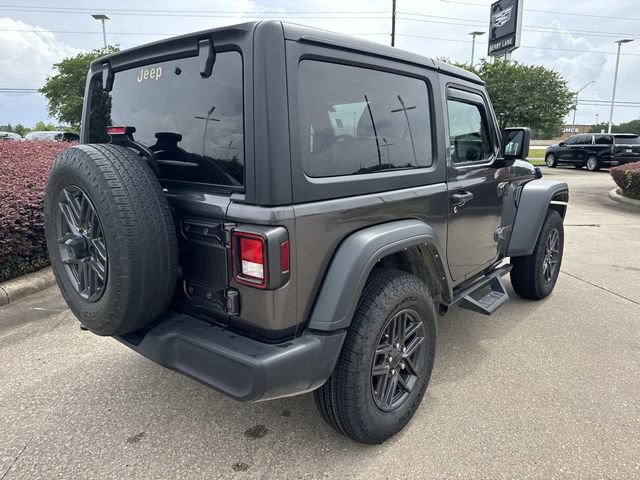 Used 2024 Jeep Wrangler Sport AWD/4WD image 5