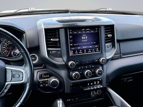 Used 2019 RAM 1500 Big Horn AWD/4WD image 7
