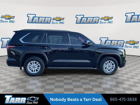 Used 2025 Toyota Sequoia SR5 AWD/4WD image 9