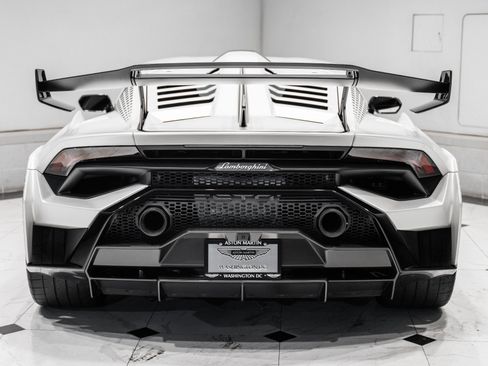 Used 2023 Lamborghini Huracan STO RWD image 8
