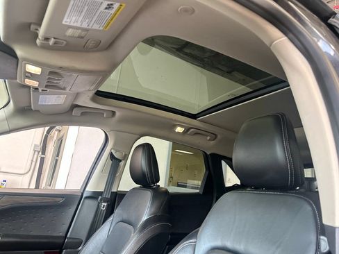 Used 2020 Ford Escape Titanium AWD/4WD image 6