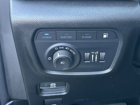 Used 2023 Jeep Grand Cherokee 30th Anniversary image 28