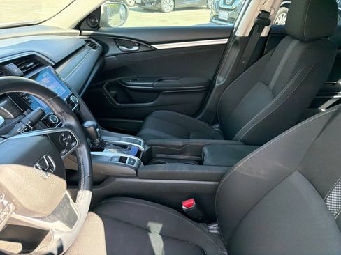 Used 2019 Honda Civic EX image 8