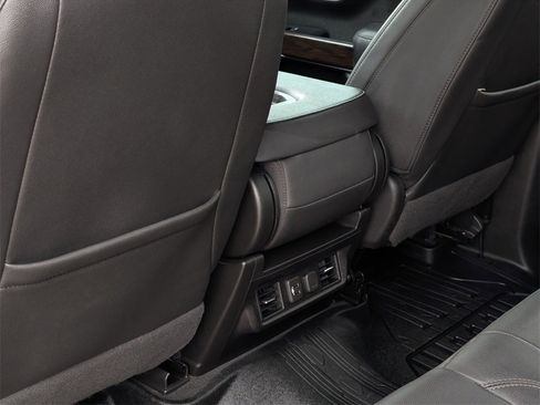 Used 2021 GMC Sierra 1500 SLT image 29