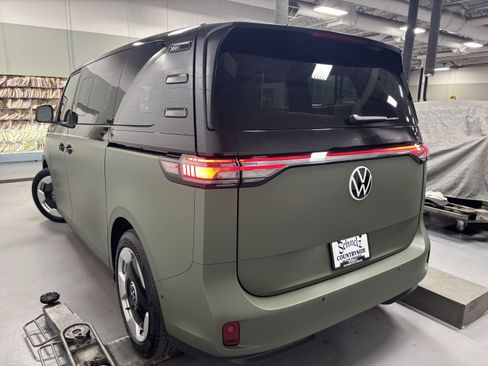 New 2025 Volkswagen ID. Buzz Pro S image 9