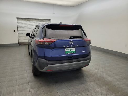 Used 2022 Nissan Rogue S image 6