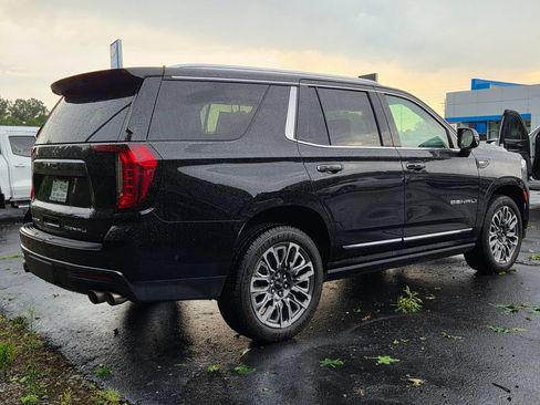 Used 2023 GMC Yukon Denali Ultimate AWD/4WD image 5