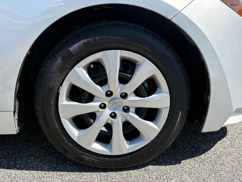 Used 2024 Toyota Corolla LE FWD image 10
