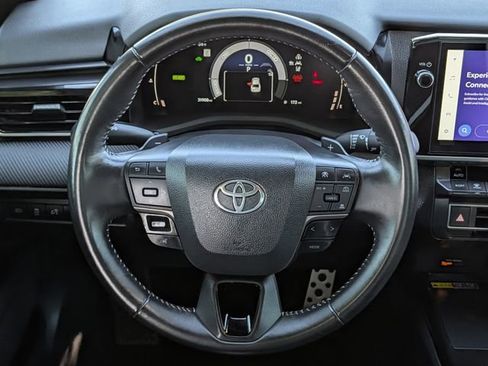 Used 2025 Toyota Camry SE w/ Multimedia Upgrade Package image 14