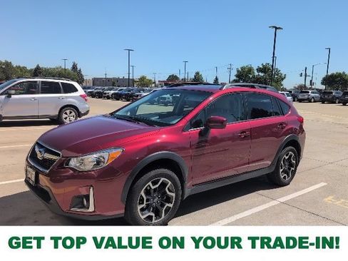 Used 2016 Subaru Crosstrek 2.0i Premium w/ Moonroof Package AWD/4WD image 1