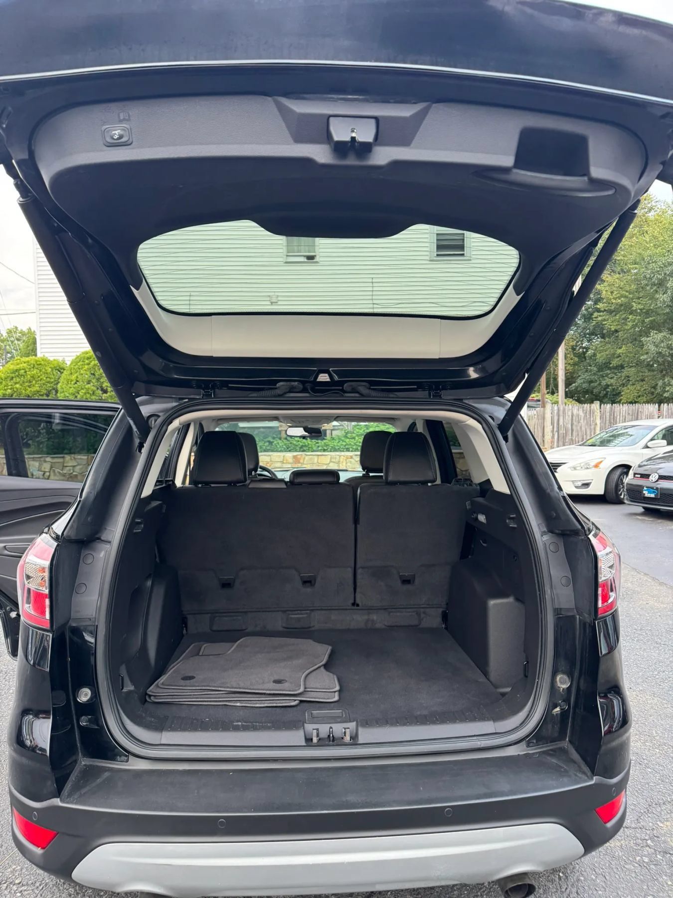 Used 2018 Ford Escape SEL AWD/4WD image 25