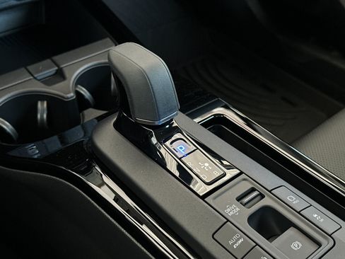 New 2026 Toyota Prius Plug-In Hybrid FWD image 21
