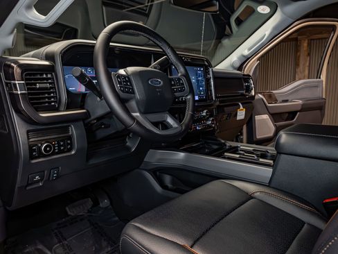 Used 2026 Ford F350 Lariat w/ Lariat Ultimate Package image 13