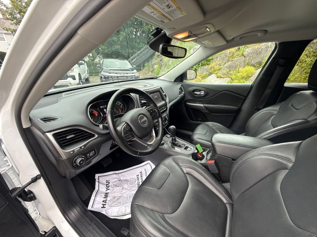Used 2021 Jeep Cherokee Latitude Lux AWD/4WD image 16