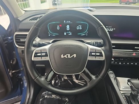 Used 2025 Kia Telluride S FWD image 15