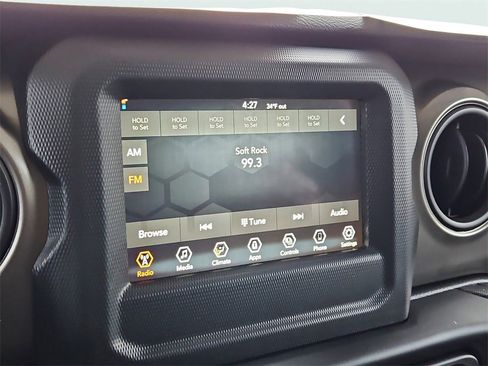 Used 2023 Jeep Wrangler Unlimited Sport image 22