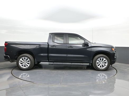Used 2022 Chevrolet Silverado 1500 Custom RWD image 22