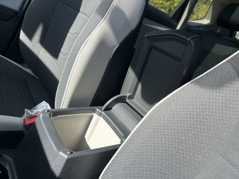 New 2026 Volkswagen Taos SE image 38