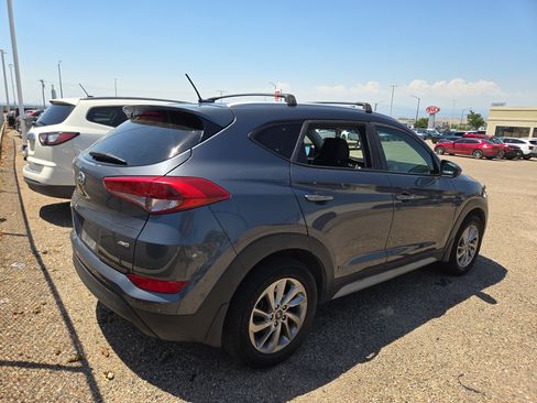 Used 2017 Hyundai Tucson SE w/ SE Popular Package 02 AWD/4WD image 4