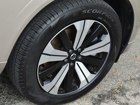 New 2025 Volvo XC60 T8 Plus w/ Protection Package Premier image 17