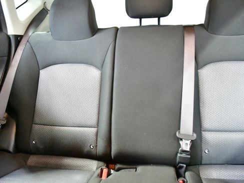 Used 2025 Kia Soul LX w/ LX Technology Package image 11