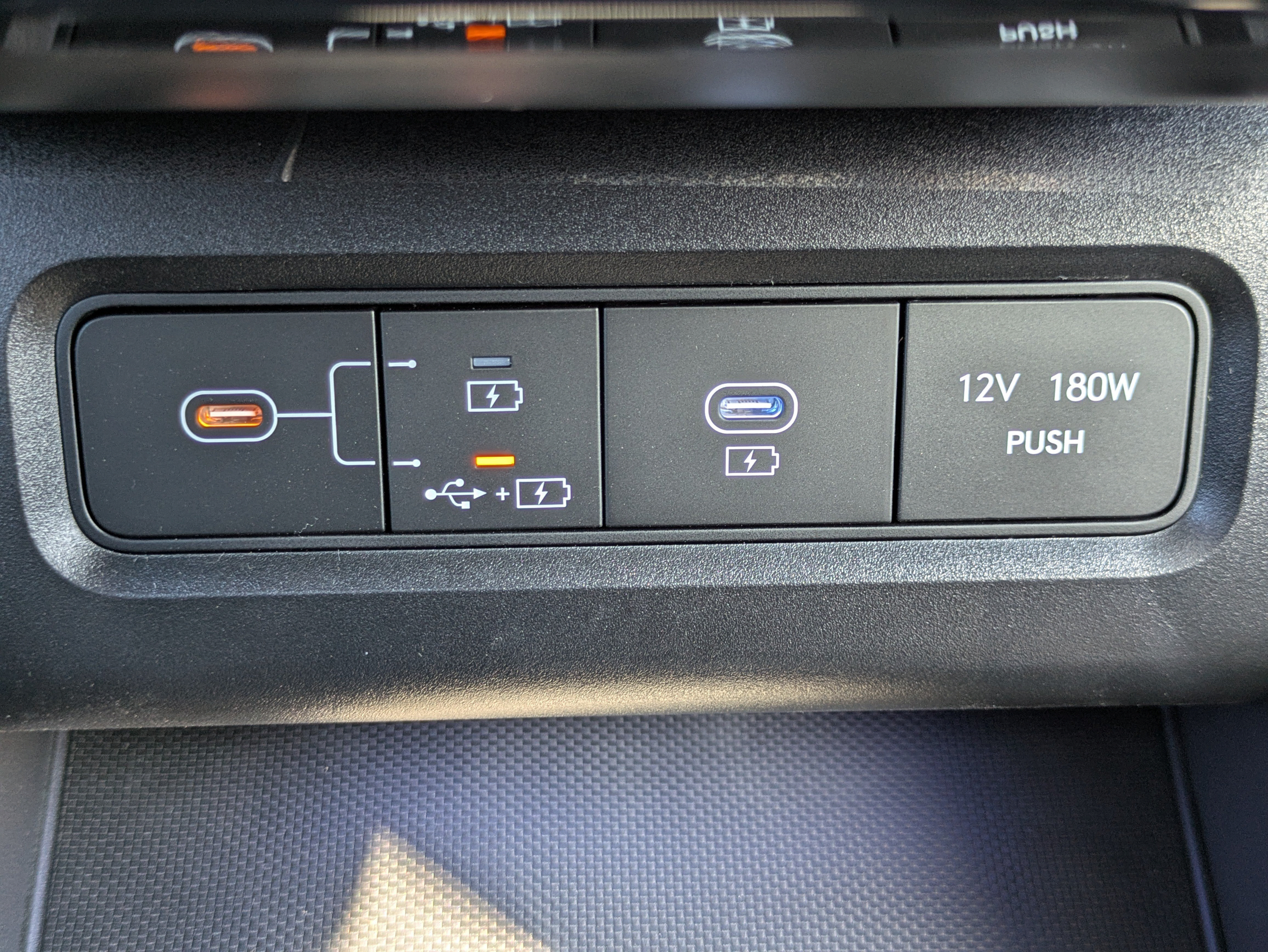 New 2026 Hyundai Tucson Limited AWD/4WD image 23